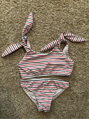 MINNOW mariner stripe tie knot bikini. Size 3/4.
